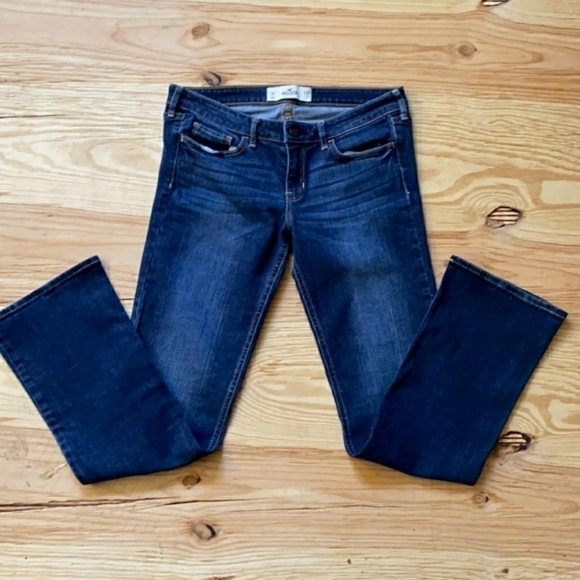 Hollister Blue Jeans Dark Wash Women's Size 3 Waist 26" Length 33" Boot Cut EUC - Picture 2 of 10